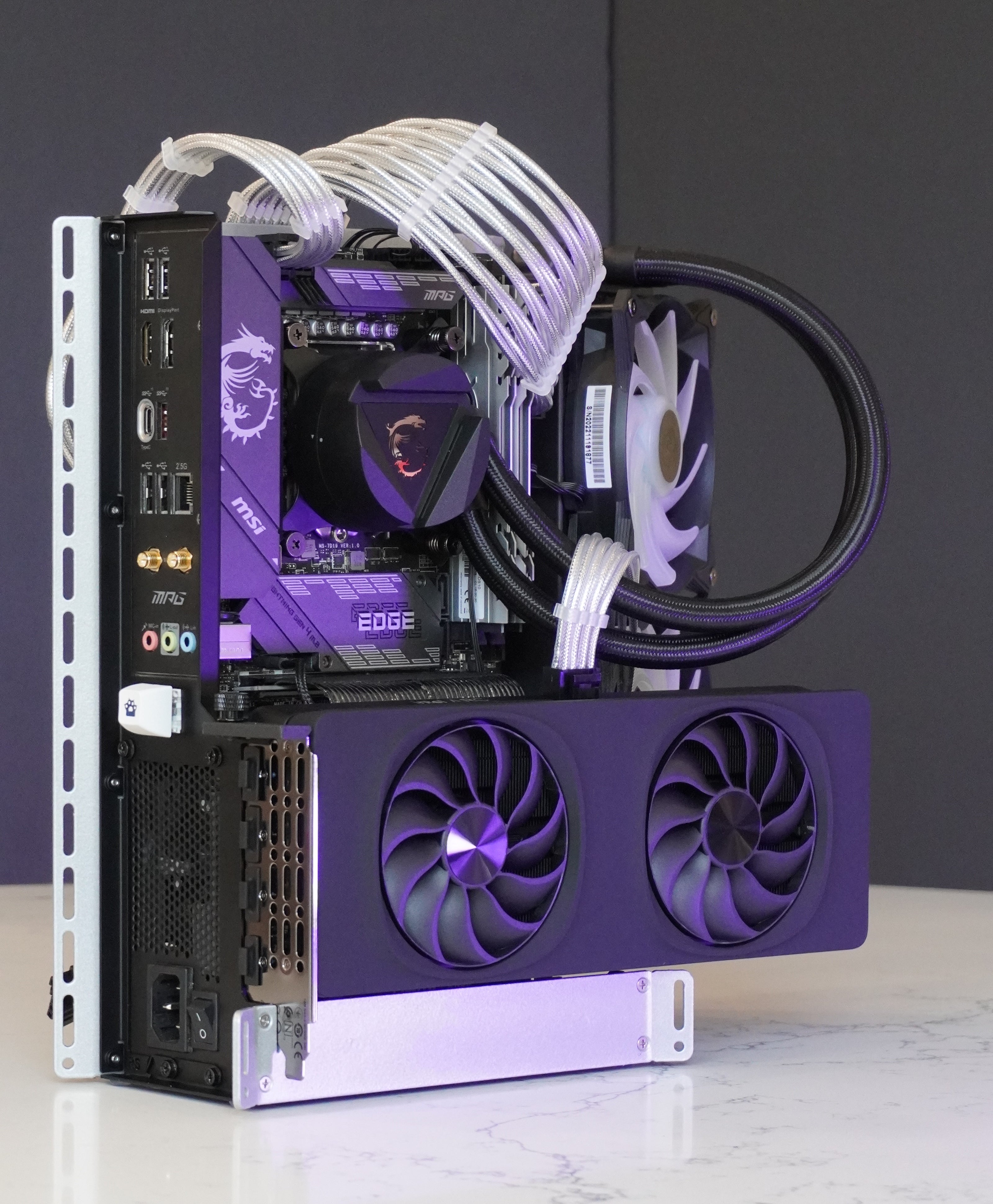 silver canvas SFF with AIO