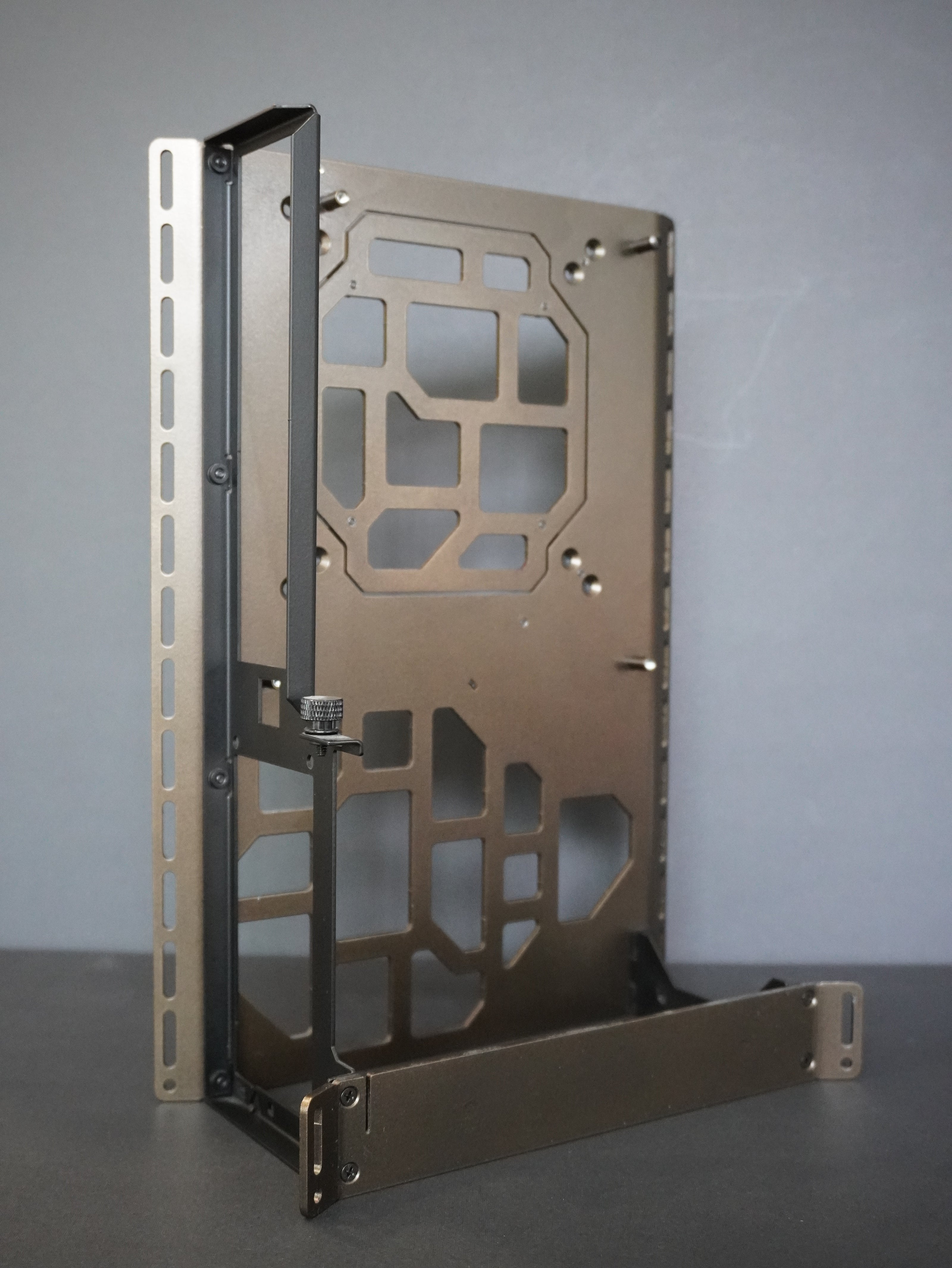 Bronze canvas sff case rear quarter