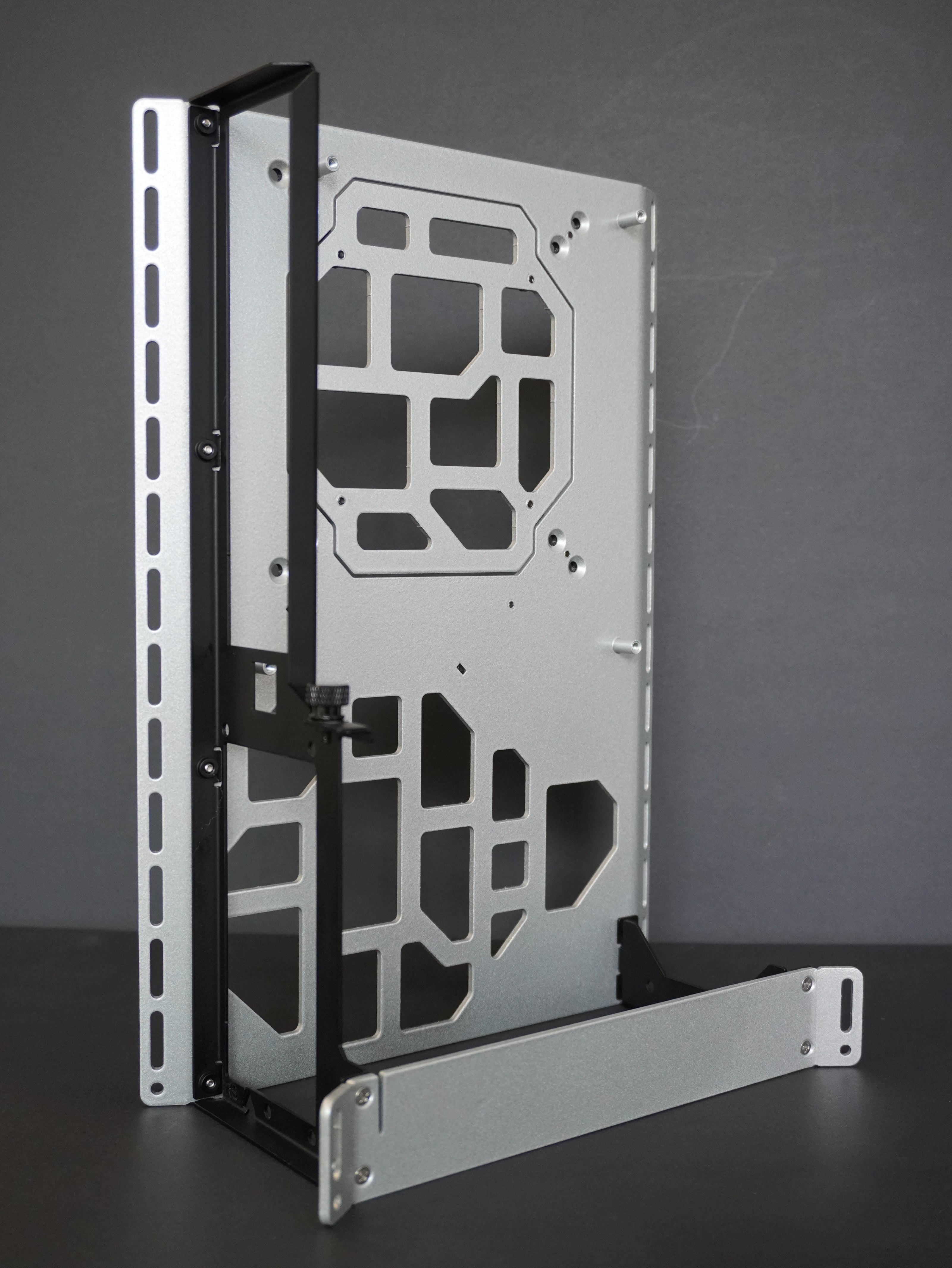 silver canvas sff case, rear quarter